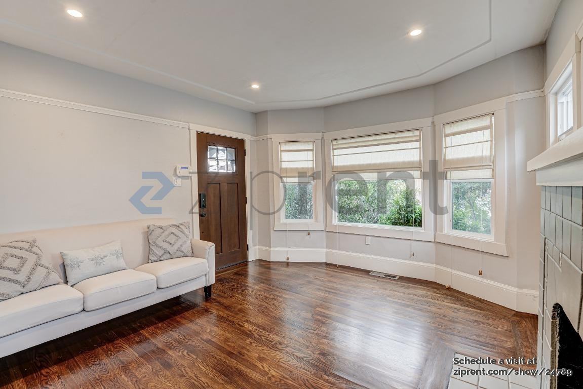 5624 Market St - Photo 4 of 22