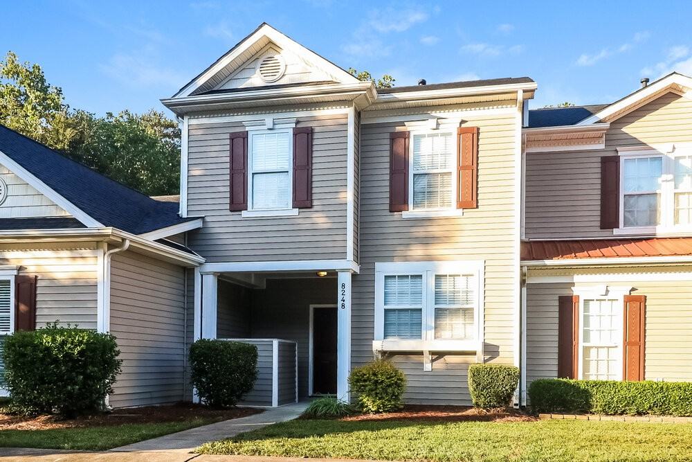 8248 Carob Tree Ln - Photo 4 of 17