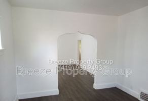 featured image of 422 Dexter St