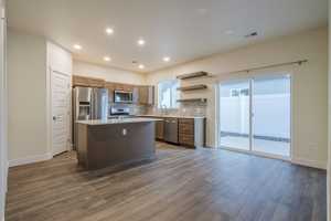 featured image of 2452 Hamilton Rd