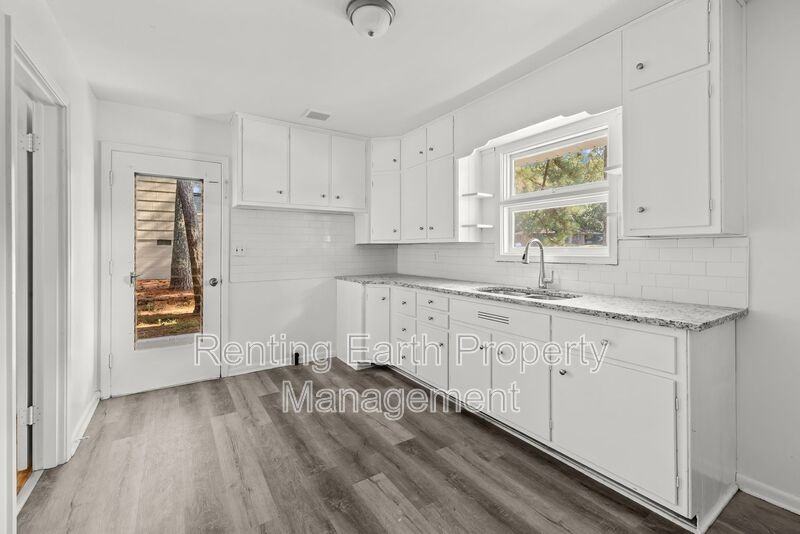 9805 Red Mill Rd - Photo 6 of 17