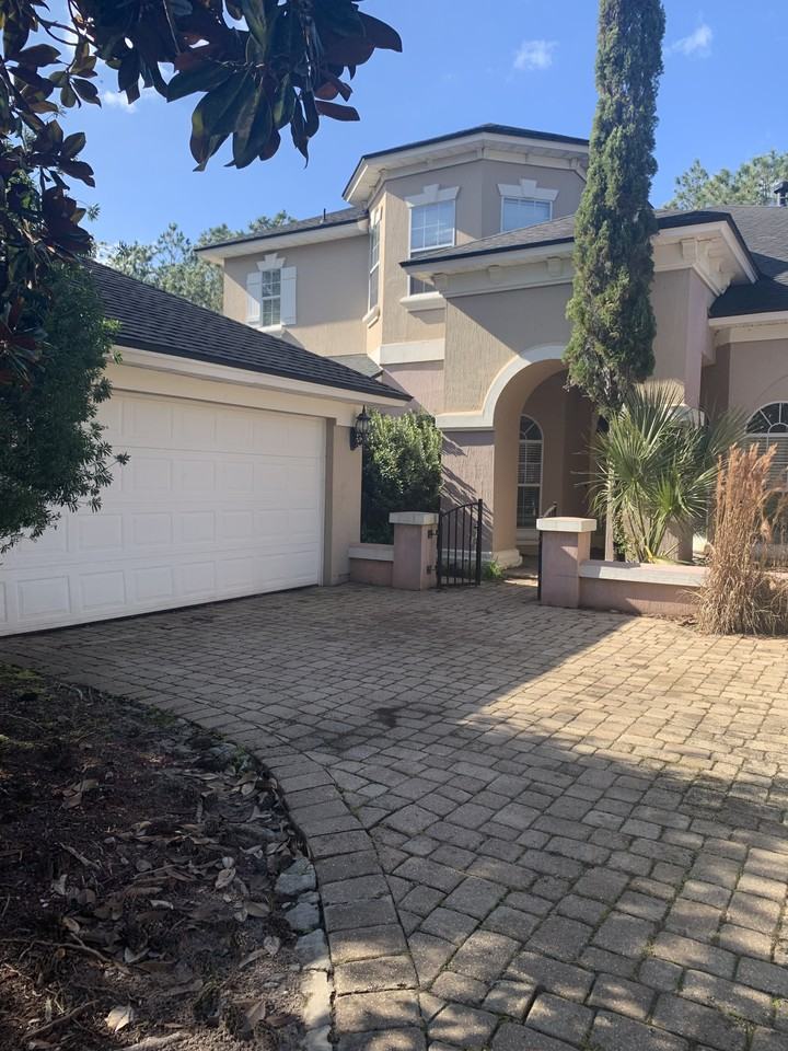 1384 Eagle Crossing Drive - Photo 2 of 9