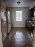 featured image of 913 Athol St