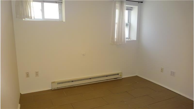 1420 Hopkins St Nw #1 - Photo 5 of 6