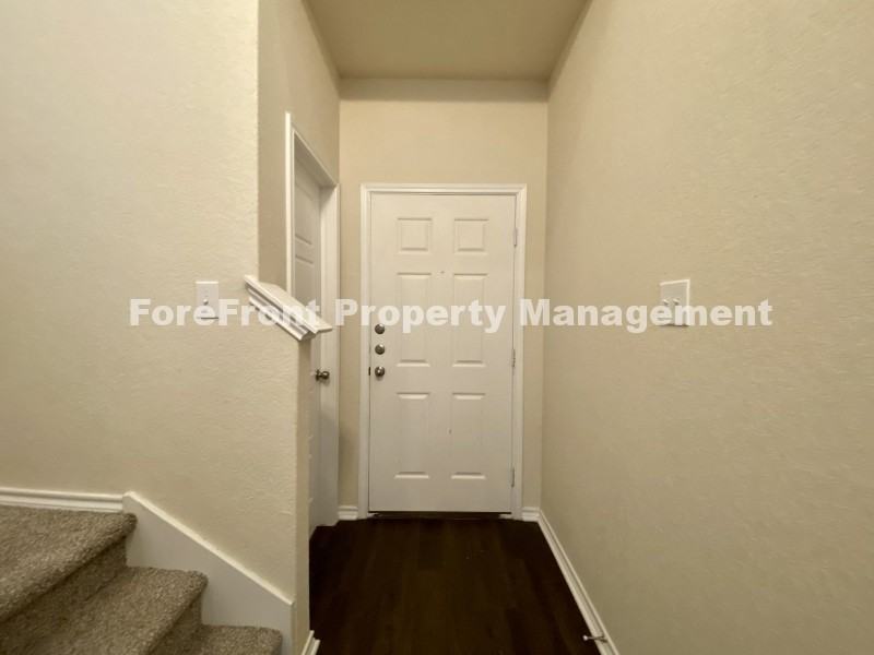 491 Hunters Rnch E - Photo 2 of 50