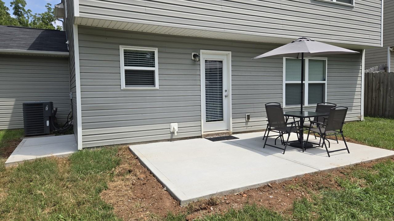 5914 Maple Street #A - Photo 4 of 15