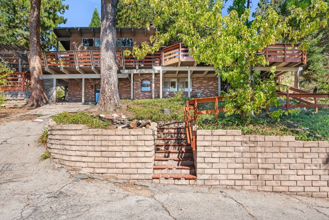 1959 Poplar Dr #NA - Photo 3 of 40
