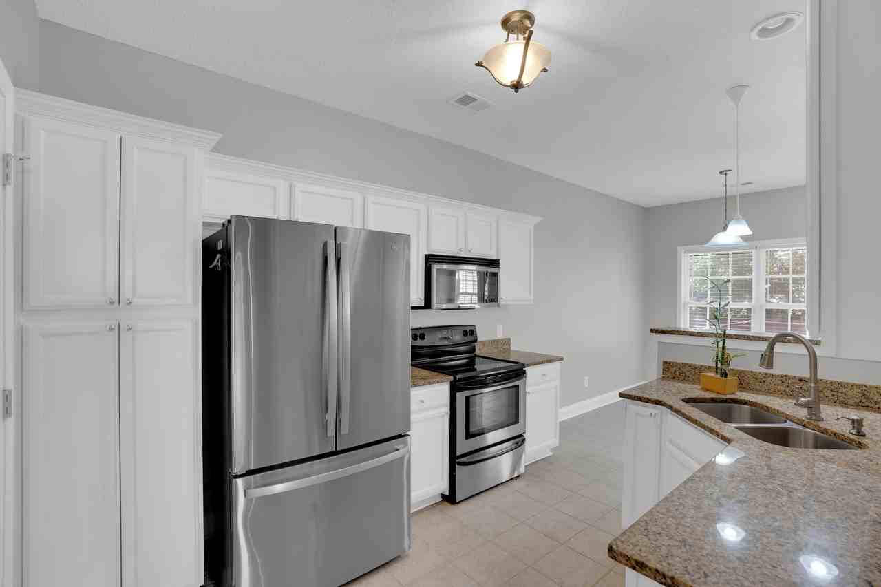 321 Joshua Tree Ct #NA - Photo 5 of 20