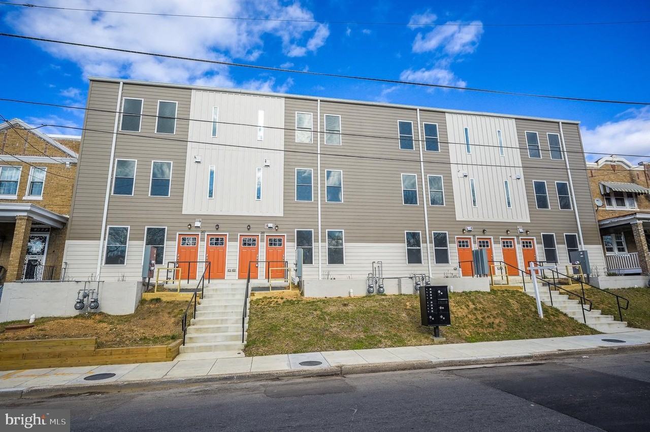 2414 Lenfant Sq Se #4 - Photo 3 of 21