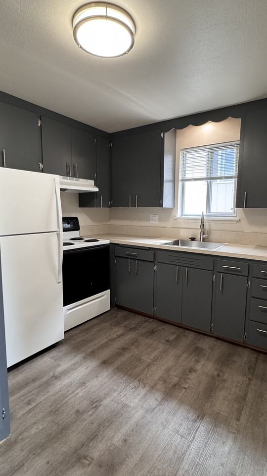 2105 Colby Avenue #4 - Photo 5 of 16