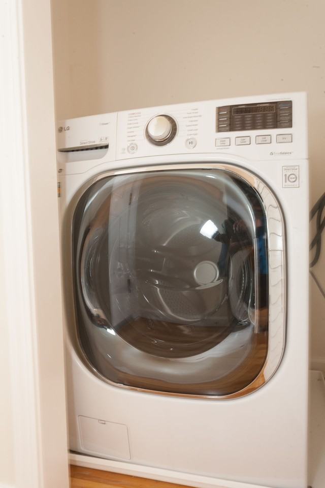 990 Geary - Photo 5 of 46