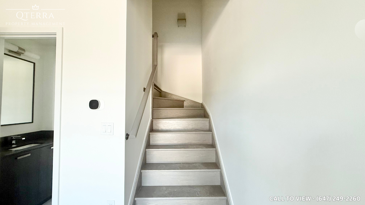 200-65 Curlew Dr, Toronto, Ontario M3A 2P8 - Photo 3 of 15