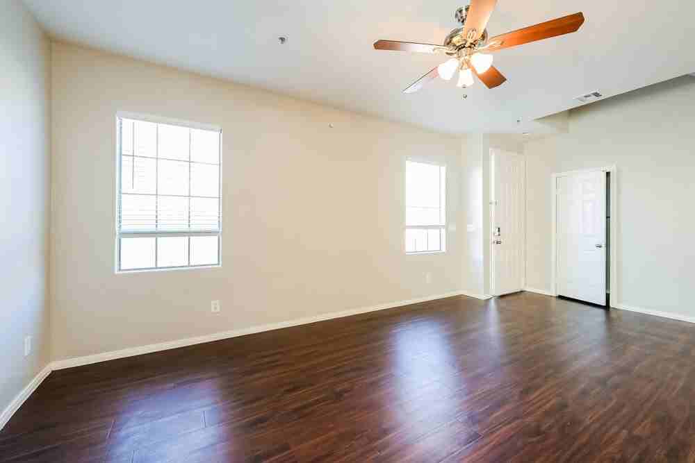 6417 Pine Willows Ct - Photo 6 of 17