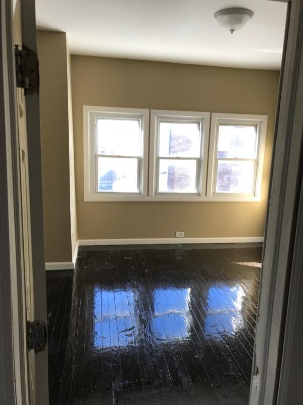 1361 E Carey St - Photo 2 of 22