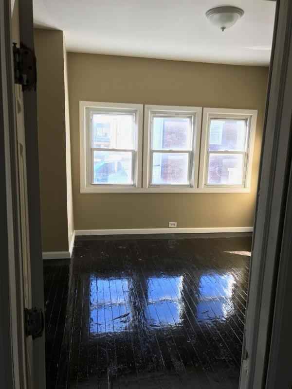 1361 E Carey St - Photo 3 of 22