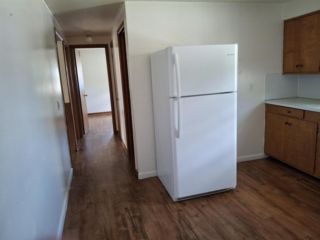 510 Ellen Dr Apt D - Photo 4 of 9