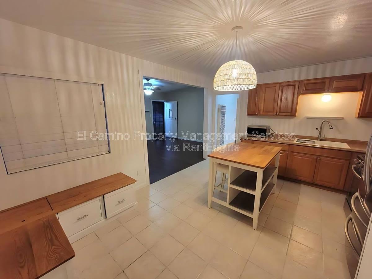12253 Flora Vista St - Photo 2 of 10