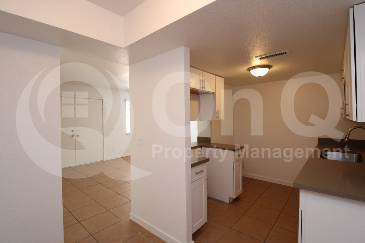 1464 North 54th Avenue - Photo 5 of 19