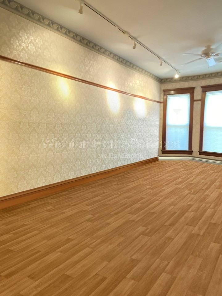 538 N Randolph St #6 - Photo 4 of 10