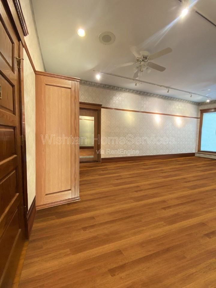 538 N Randolph St #6 - Photo 6 of 10