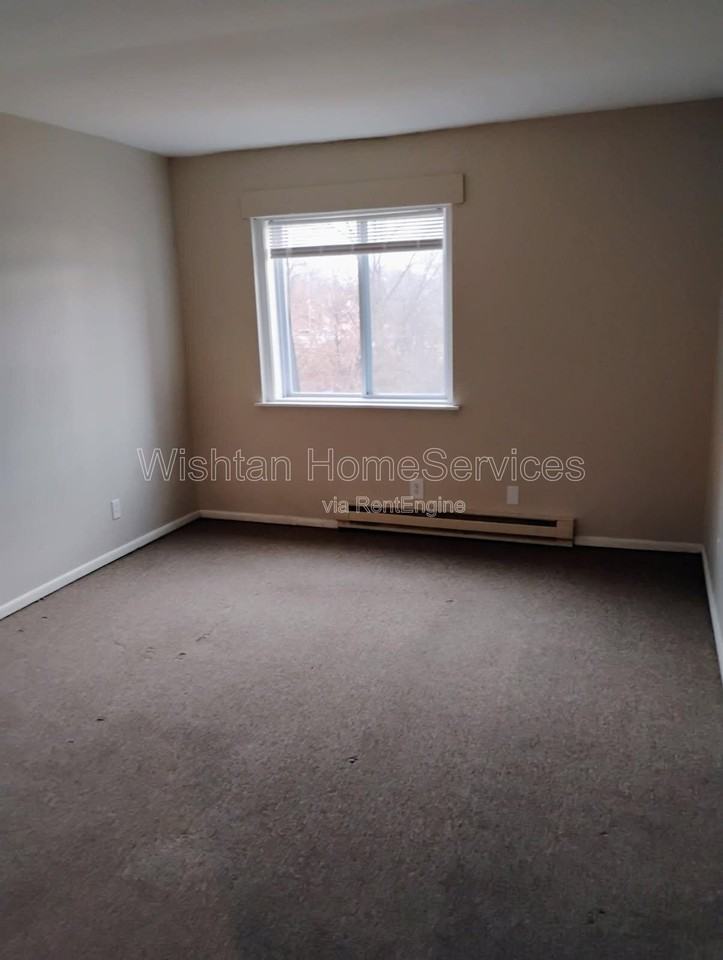 218 N Charleston Blvd #5 - Photo 5 of 13