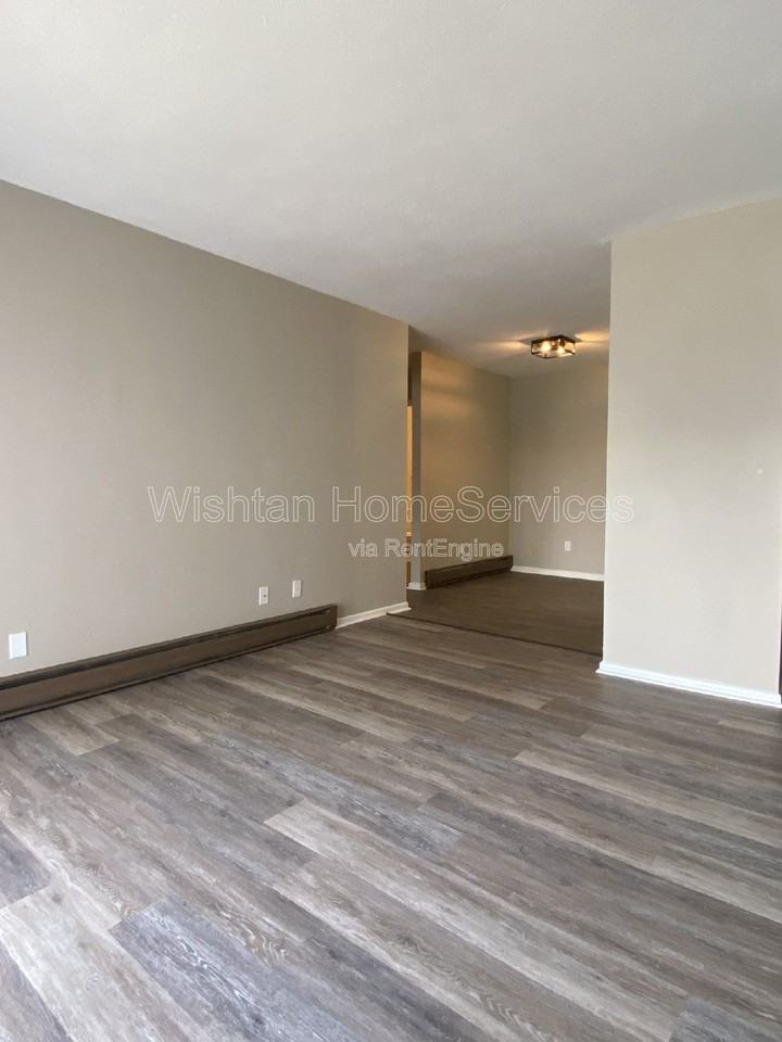 217 N Charleston Blvd #1 - Photo 5 of 22