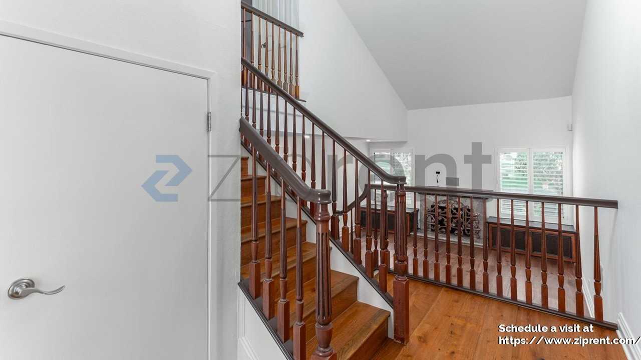 6586 Boston Post Ct - Photo 2 of 30