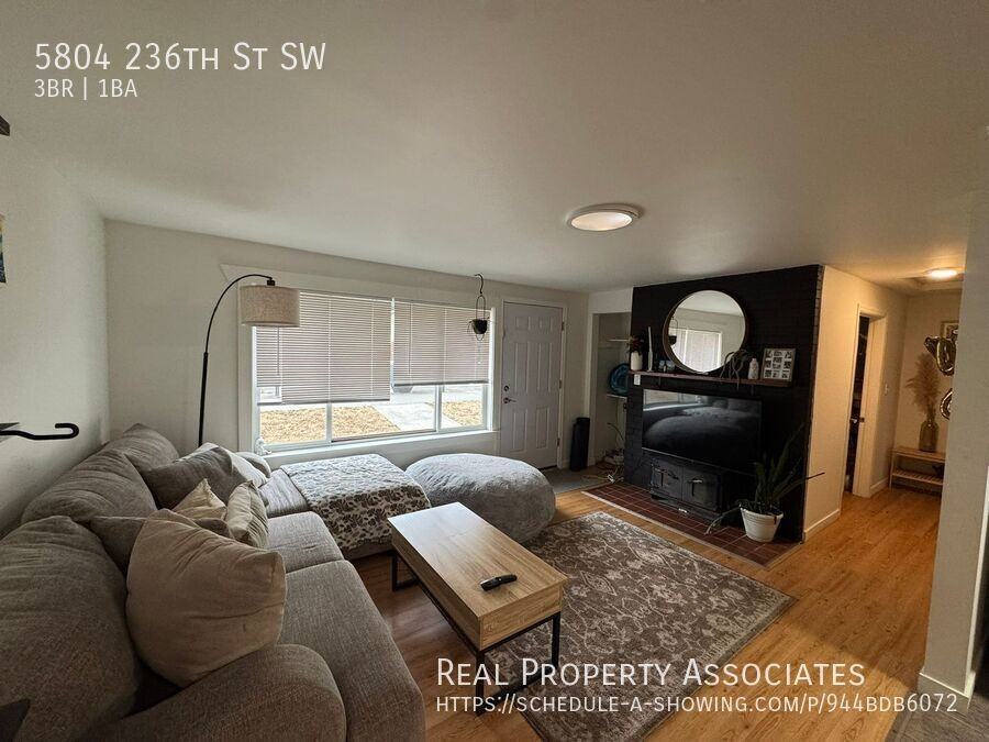 5804 236th St Sw - Photo 2 of 13