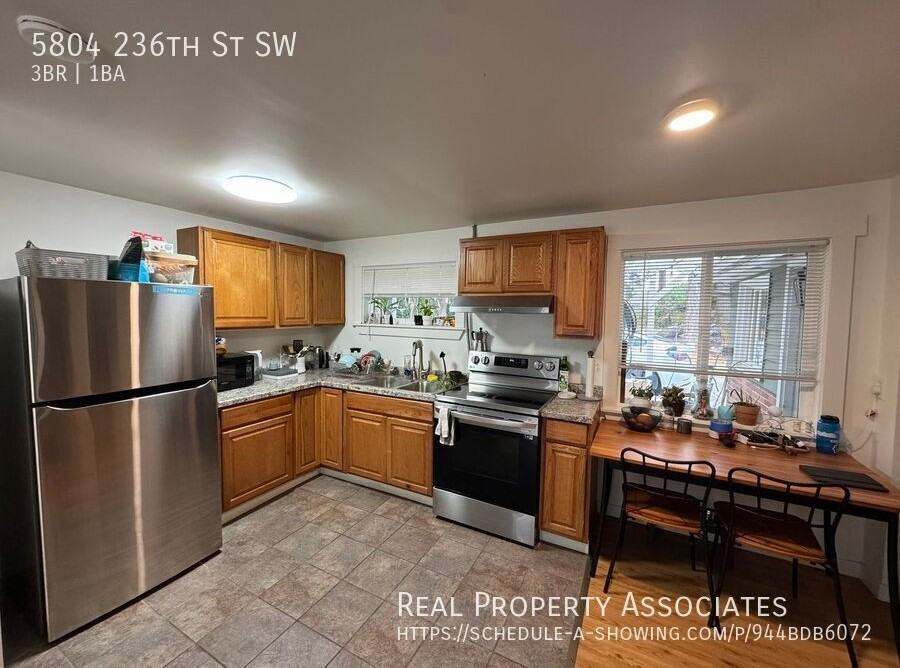 5804 236th St Sw - Photo 3 of 13