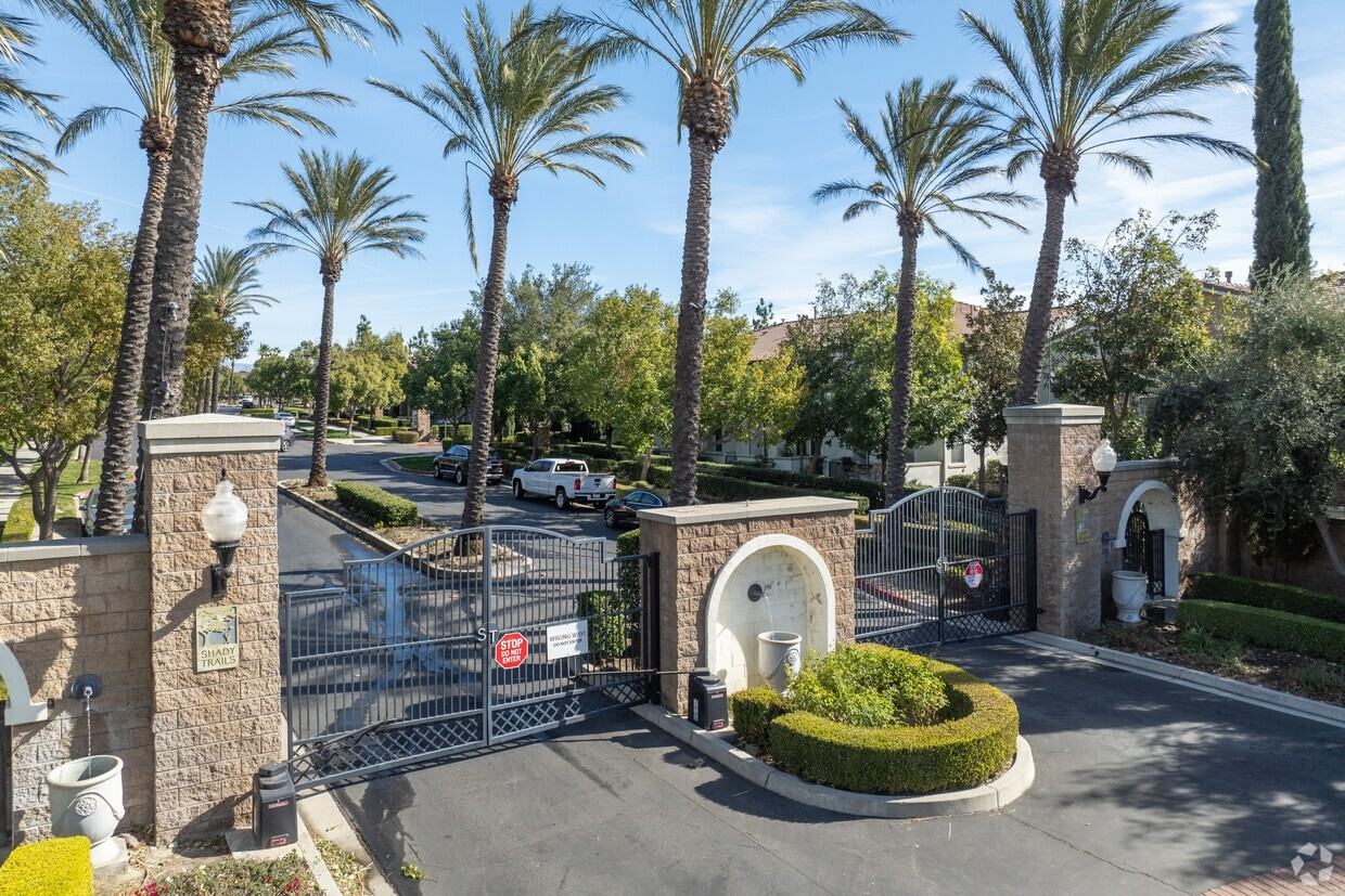 5604 Altamura Way #4 - Photo 3 of 38