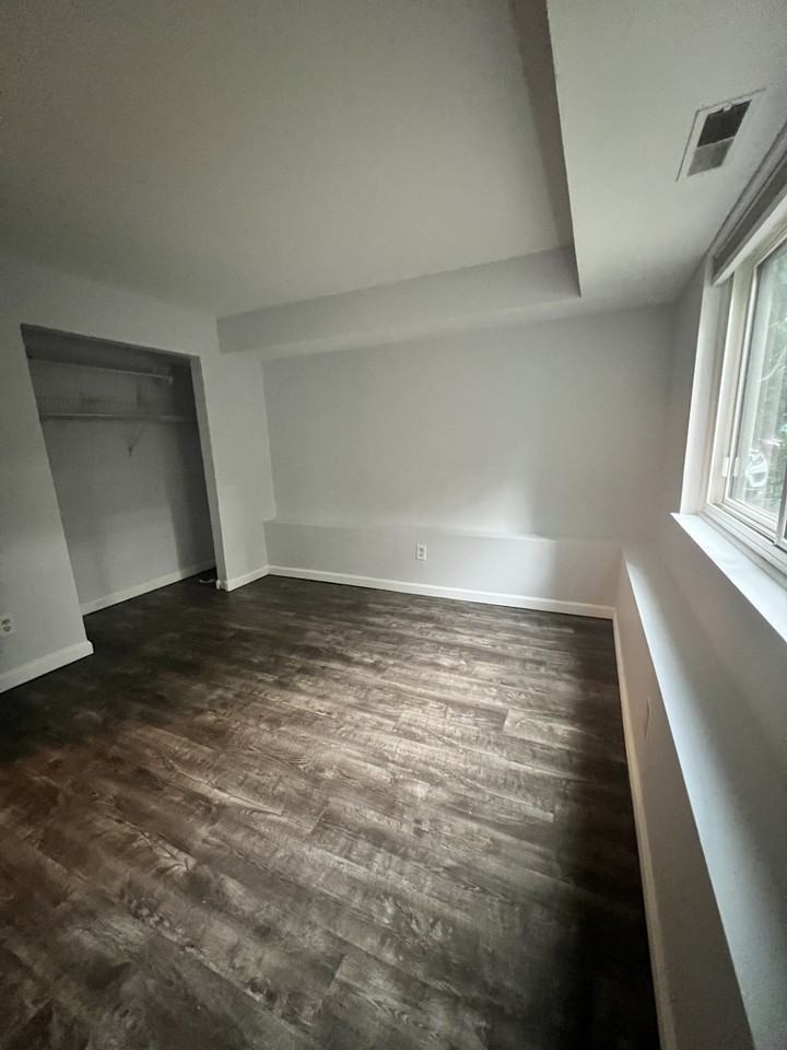 4 Bridgeview Cir #29 - Photo 2 of 12