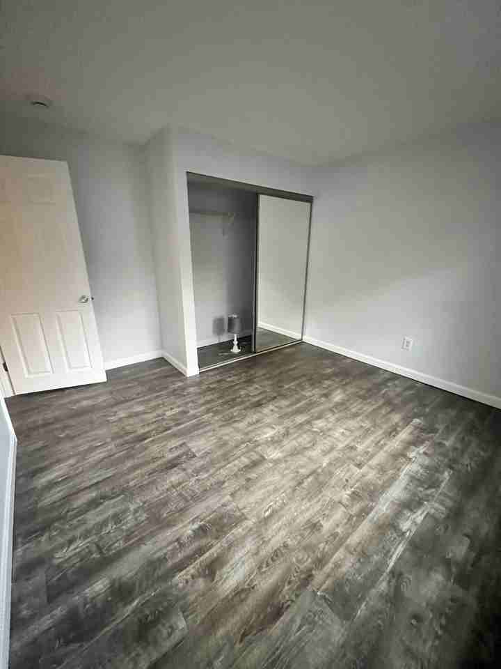 4 Bridgeview Cir #29 - Photo 3 of 12