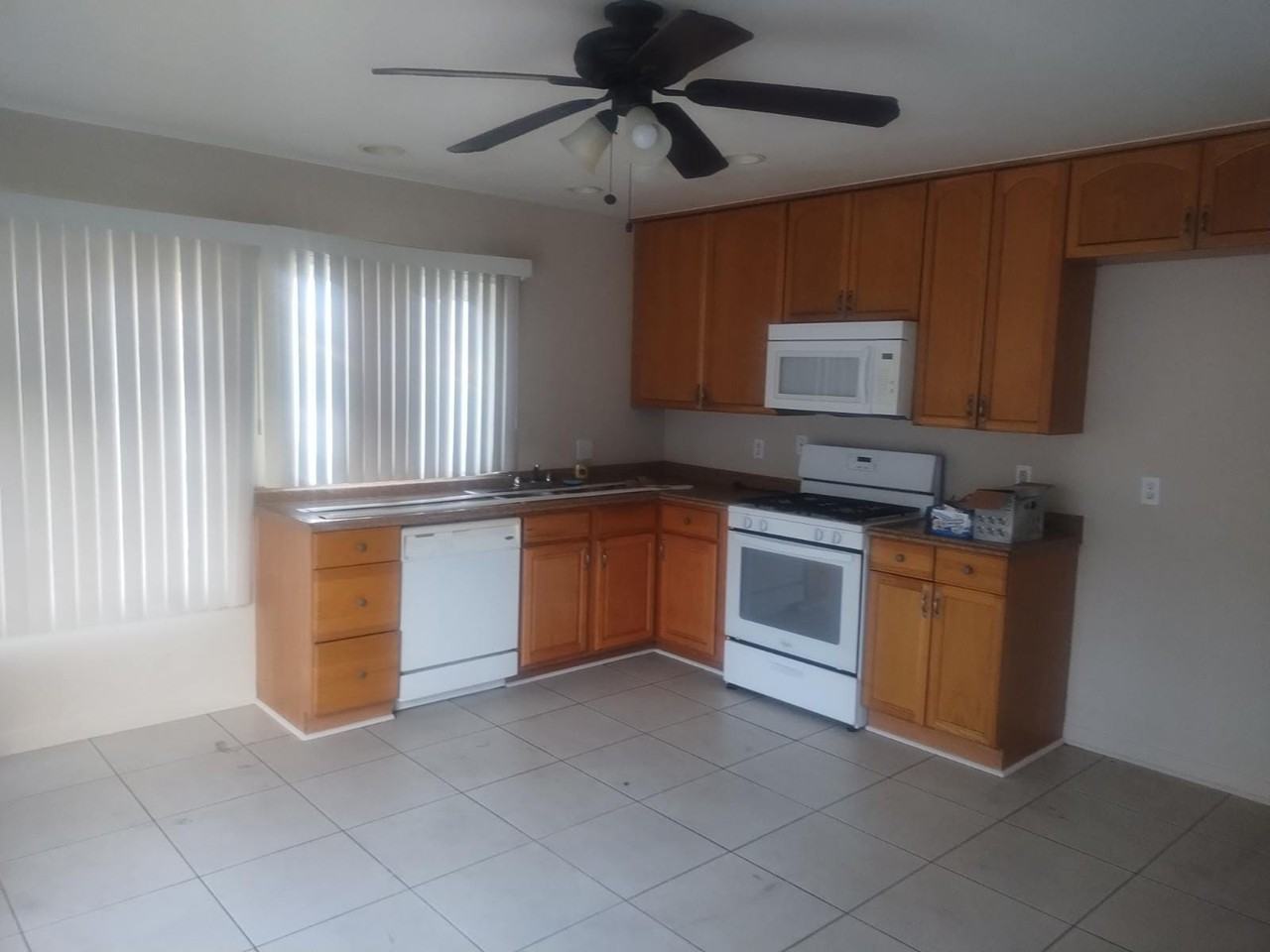 4942 Liverpool St #4942 - Photo 5 of 14