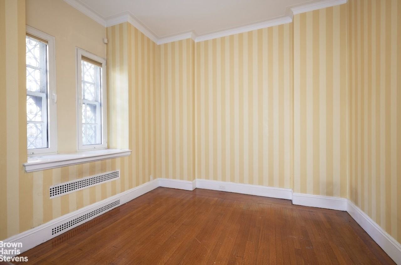 772 Park Ave - Photo 6 of 13