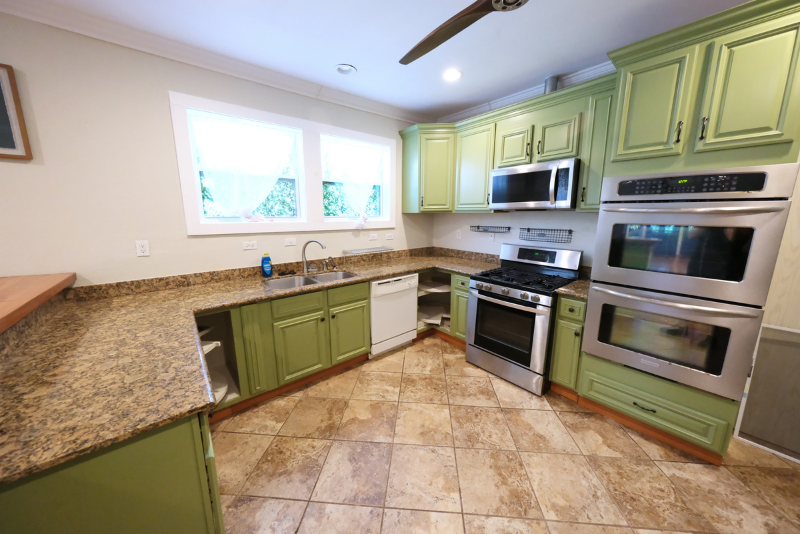 3147 N Johnson St - Photo 3 of 17