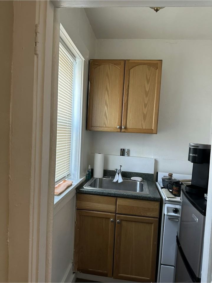 1272 Pearl Street, Unit P-11 - Photo 4 of 8