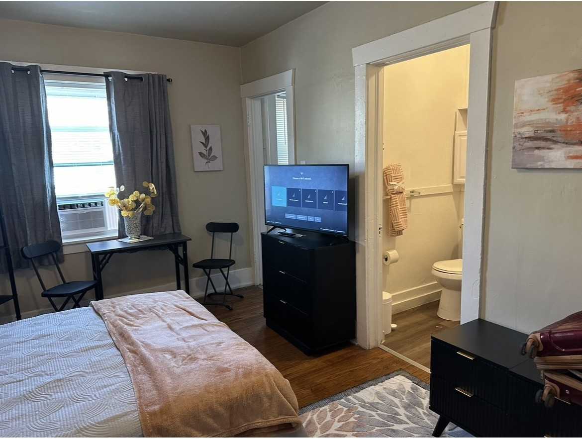 1272 Pearl Street, Unit P-11 - Photo 7 of 8