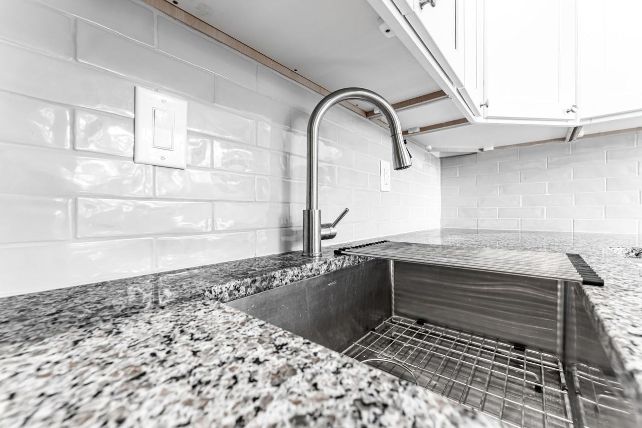 321 Waitman Street Unit A - Photo 6 of 19