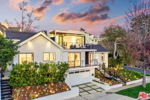 featured image of 1416 Comstock Ave