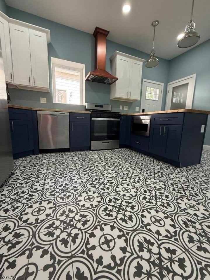 311 Jefferson Ave - Photo 6 of 20