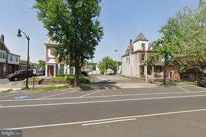 featured image of 535 E High St #2