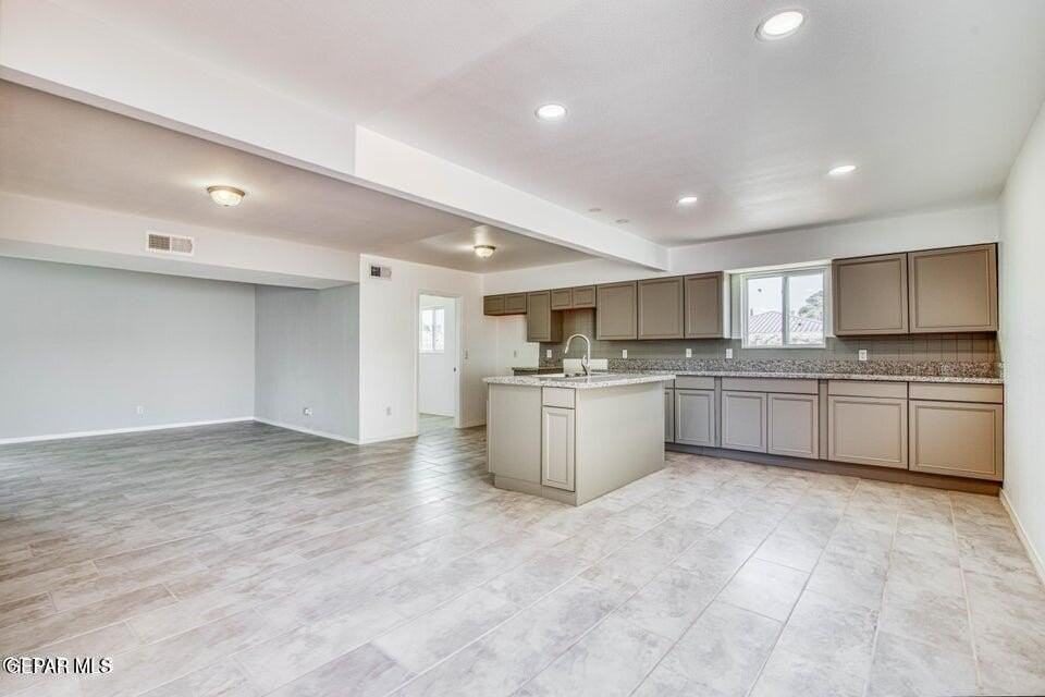 14841 Kingston Dr - Photo 2 of 6