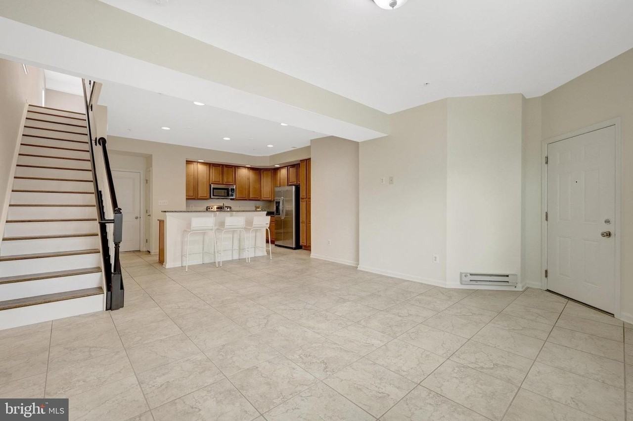 21714 Pattyjean Terrace - Photo 7 of 25