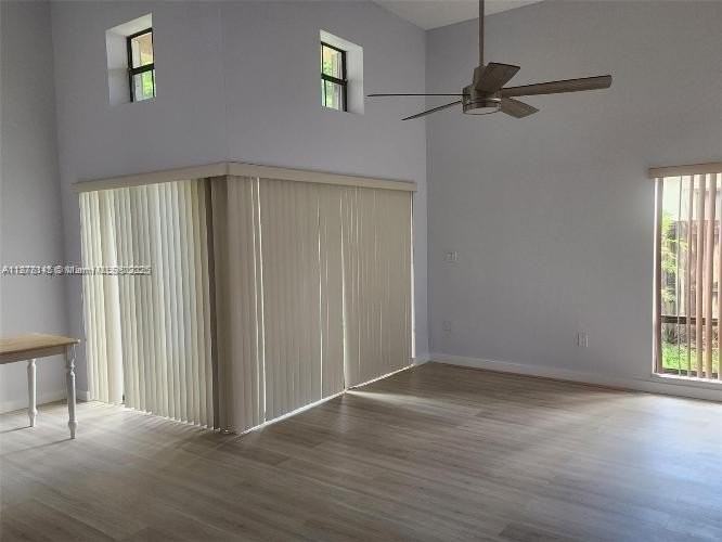 559 Sw 88th Pl E - Photo 7 of 9