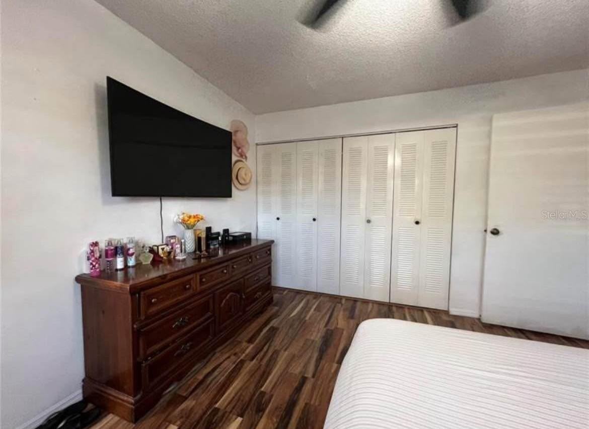 1 W Country Cove Way - Photo 4 of 10