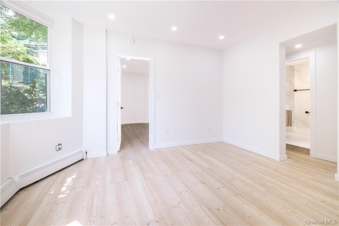 594 Bellevue Ave N #1 - Photo 5 of 13