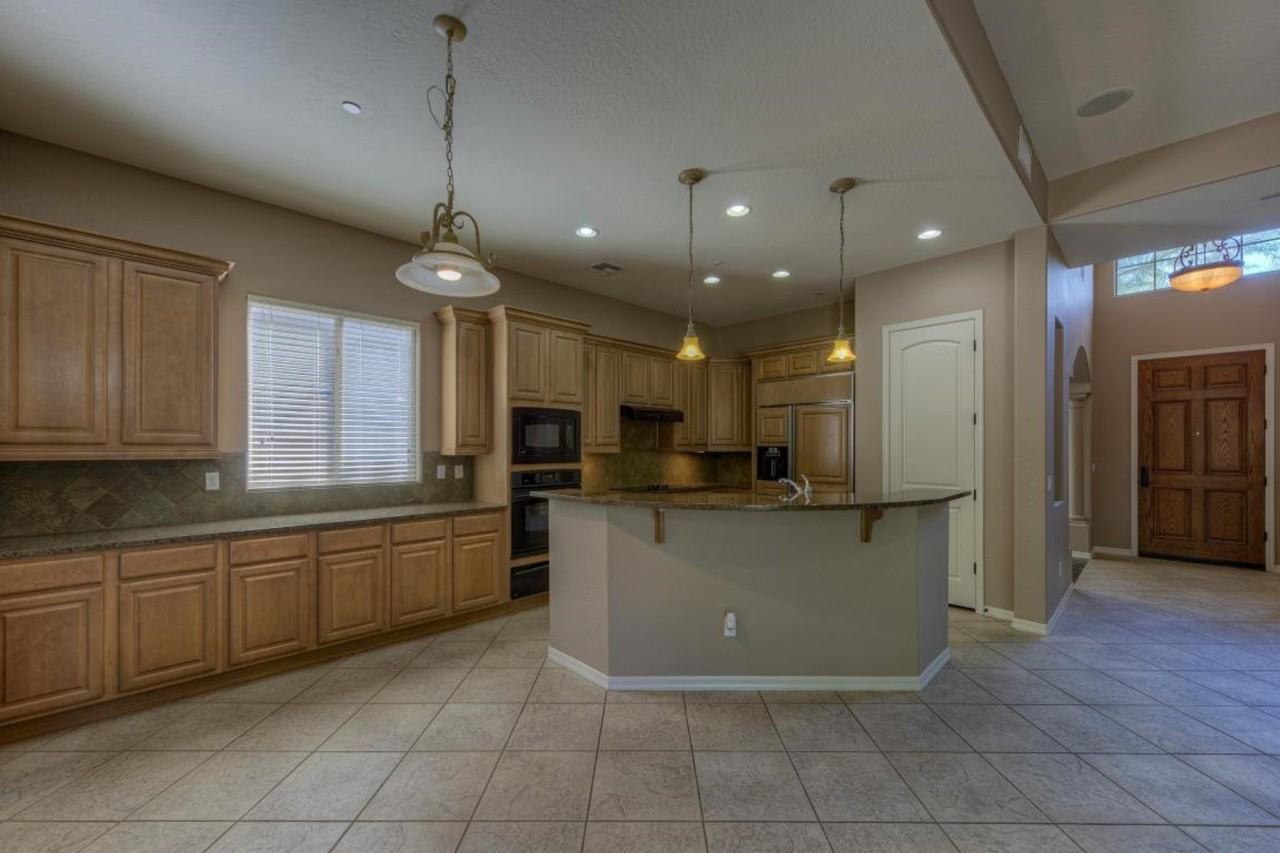 3830 E Patrick Ln - Photo 2 of 29