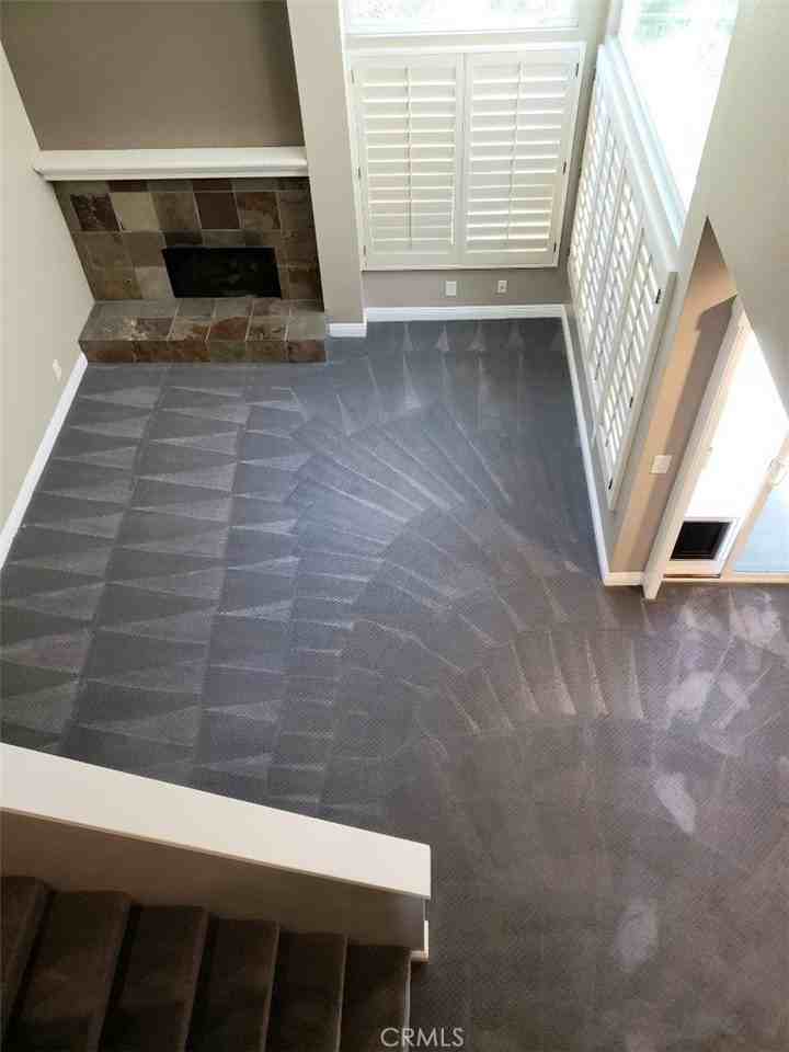 189 Stanford Court #13 - Photo 5 of 21