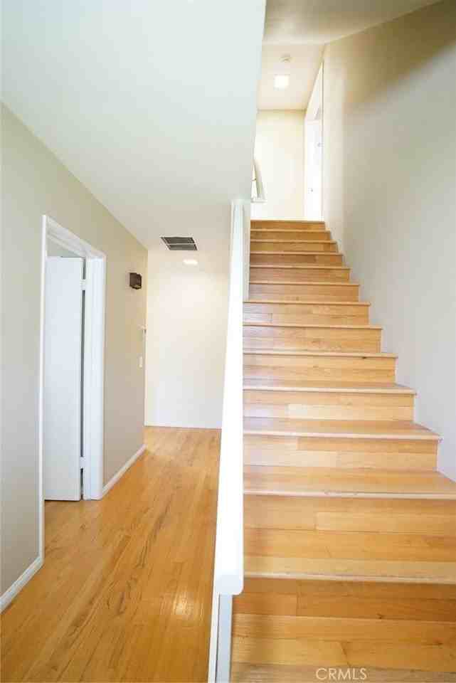 1925 El Sereno Avenue - Photo 3 of 37