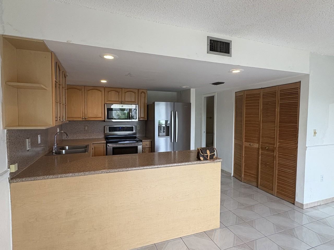 5625 W 26th Ct #201 - Photo 2 of 8